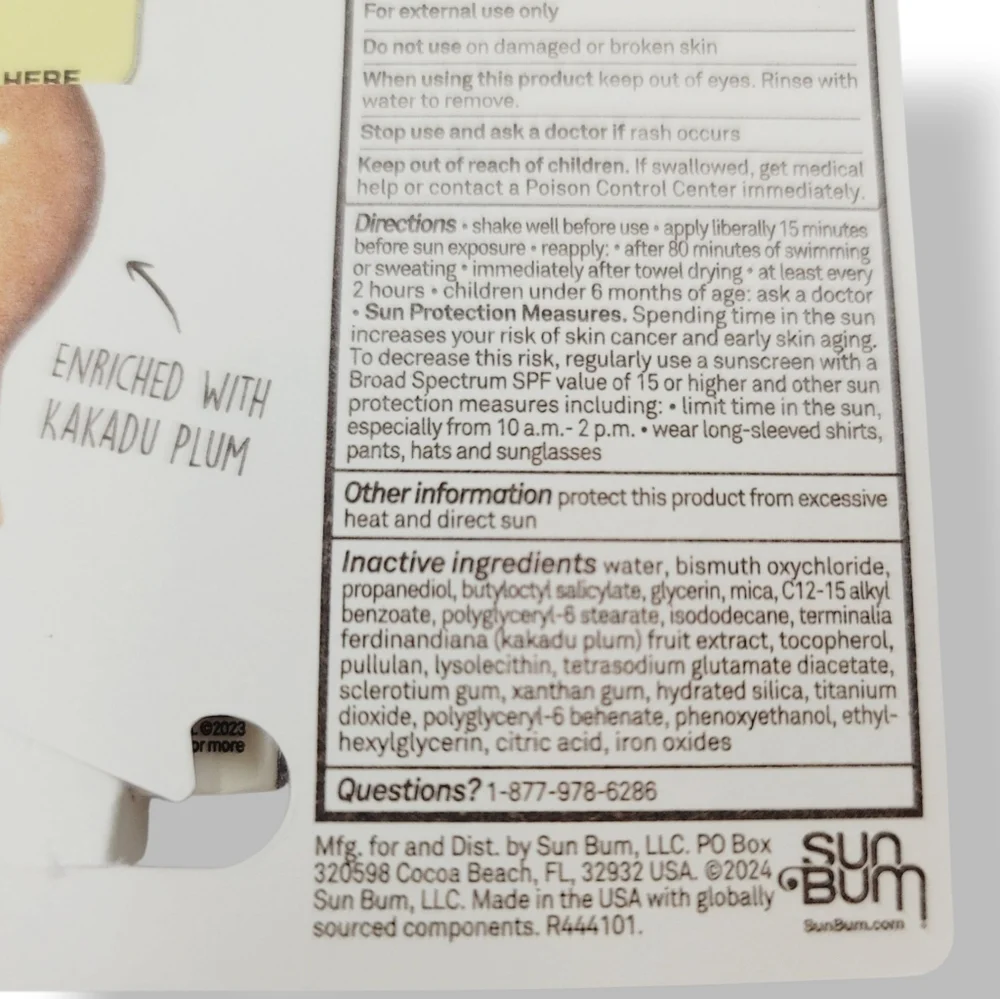 Sun Bum Daily Glow Tinted Sunscreen Lotion Broad Spectrum SPF30 Water Resistant
